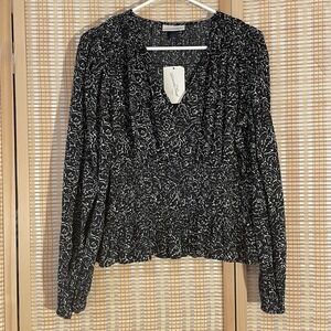 Universal‎ Thread Womens L Black White Floral V-Neck Long Sleeve Blouse Work